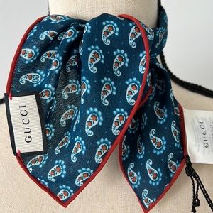 Gucci scarf